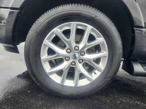 Used 2017 Ford Expedition Limited image 12