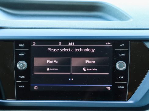 Used 2023 Volkswagen Taos SE image 15