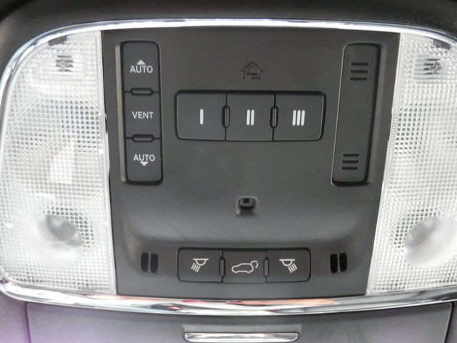 Used 2021 Jeep Grand Cherokee Limited AWD/4WD image 35