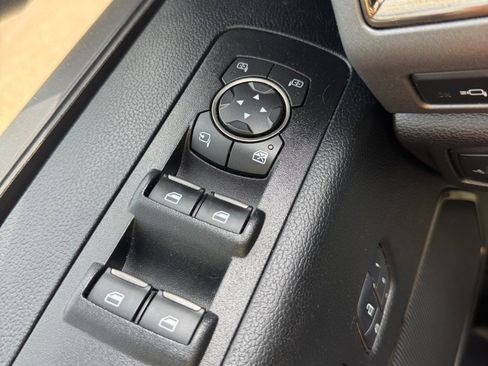 Used 2018 Ford F150 Raptor w/ Equipment Group 802A Luxury image 13