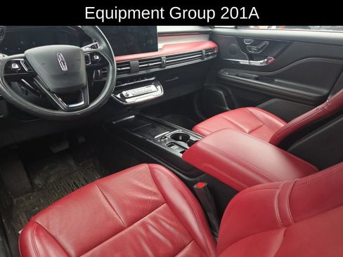 Used 2024 Lincoln Corsair Reserve w/ Equipment Group 201A AWD/4WD image 11