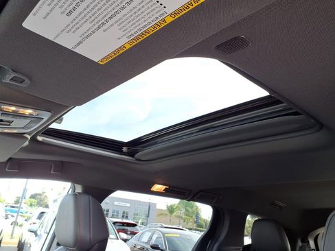 Used 2024 Toyota Sienna XSE image 24