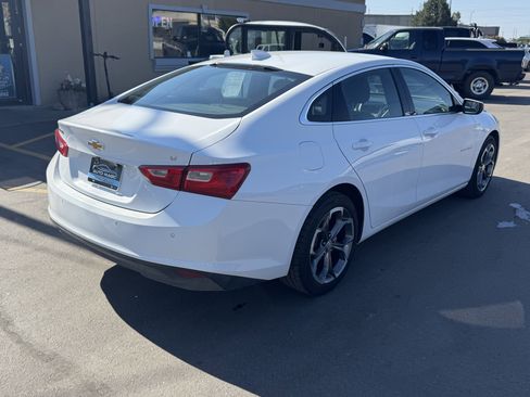 Used 2024 Chevrolet Malibu LT image 3