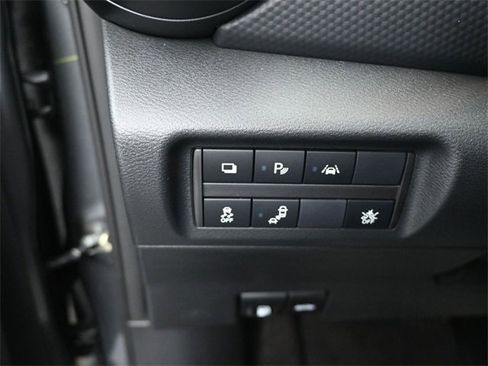 Used 2024 Nissan Kicks S image 22