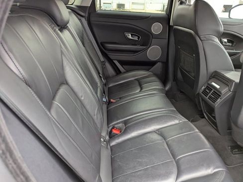 Used 2017 Land Rover Range Rover Evoque SE image 29