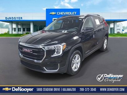 Used 2024 GMC Terrain SLE w/ Driver Convenience Package
