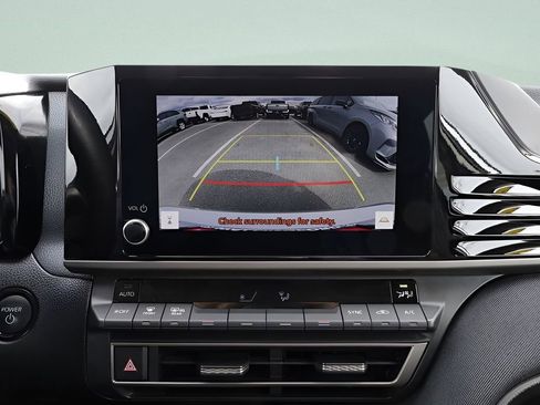 Certified 2025 Toyota Camry LE image 36