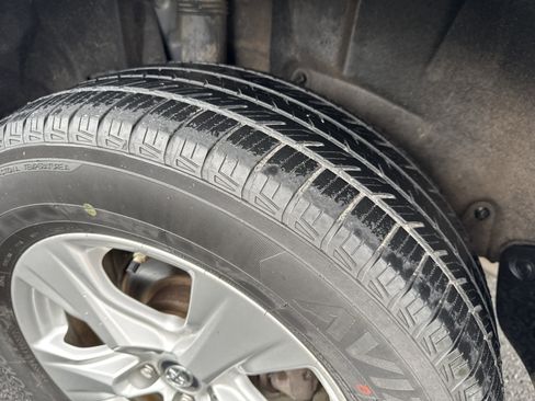 Used 2019 Toyota RAV4 XLE image 12