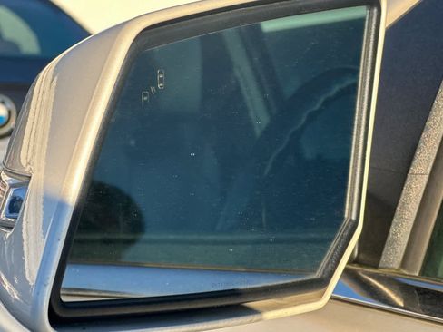 Used 2015 GMC Acadia Denali image 19