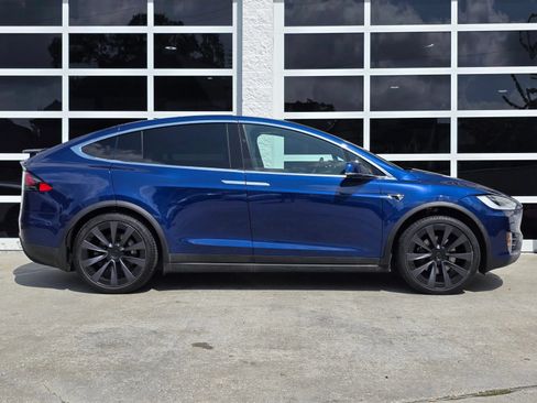 Used 2020 Tesla Model X Long Range AWD/4WD image 3