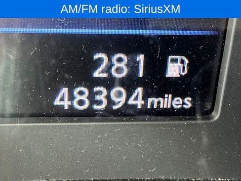 Used 2018 Nissan Rogue SV w/ Sun & Sound Touring Package AWD/4WD image 17