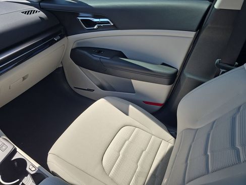 New 2026 Kia Sportage SX AWD/4WD image 16
