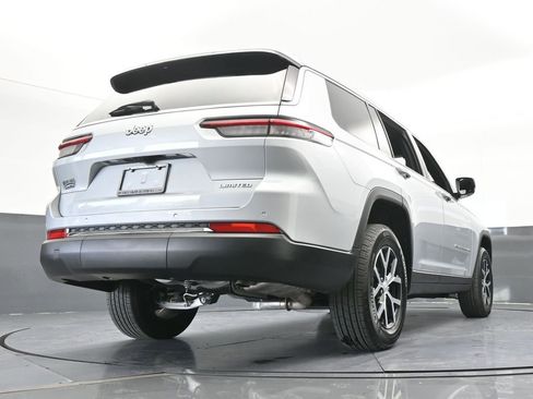 Used 2025 Jeep Grand Cherokee L Limited RWD image 60