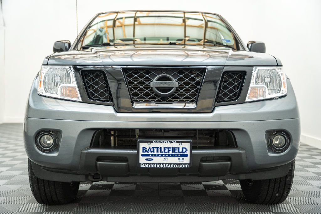 Used 2020 Nissan Frontier SV w/ Midnight Edition Floor Mats AWD/4WD image 2
