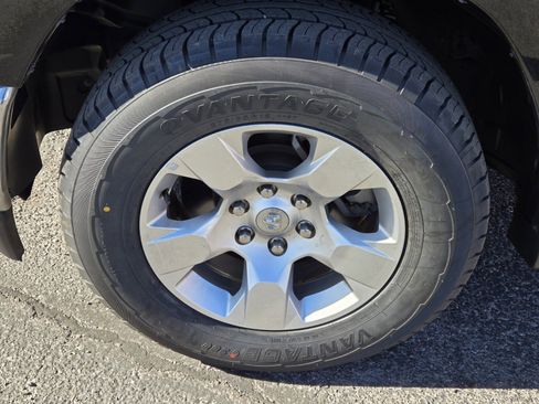 Used 2019 RAM 1500 Big Horn image 6