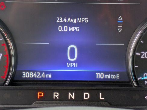 Certified 2022 Ford Explorer XLT w/ Equipment Group 202A image 21