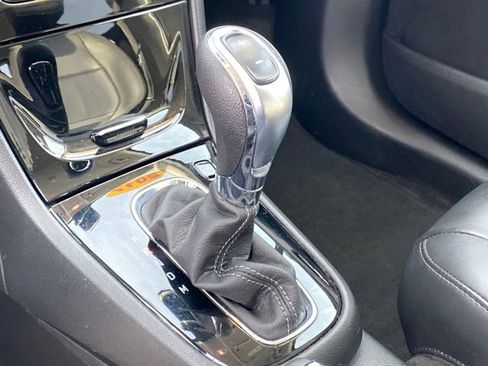 Certified 2017 Buick Encore Essence image 11