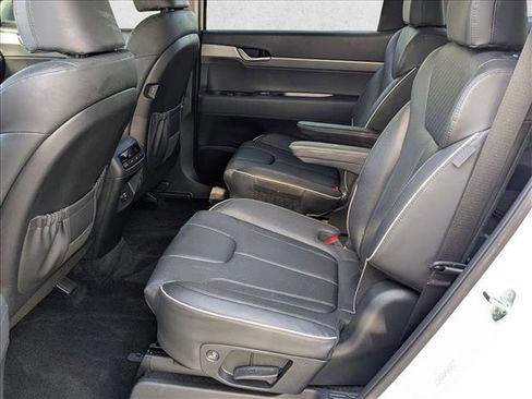 Used 2023 Hyundai Palisade SEL FWD image 18