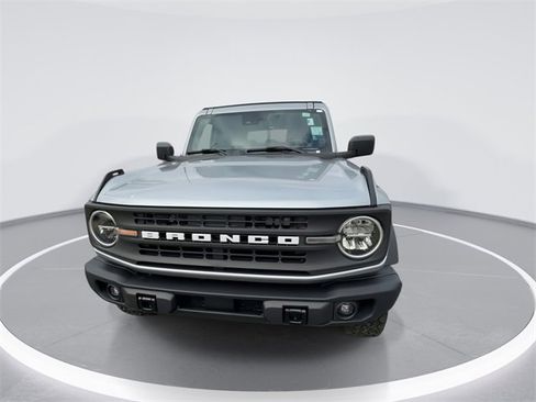 Used 2023 Ford Bronco Black Diamond image 3