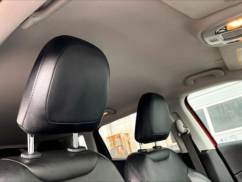 Used 2021 Jeep Compass Latitude image 14