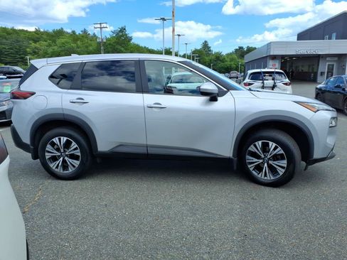 Certified 2023 Nissan Rogue SV AWD/4WD image 4