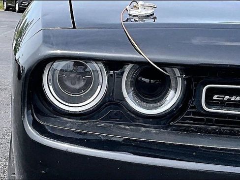 Used 2015 Dodge Challenger R/T w/ Quick Order Package 22B R/T RWD image 28