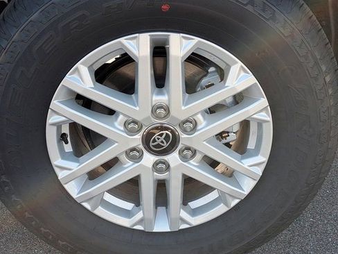 New 2025 Toyota Tundra SR5 image 5