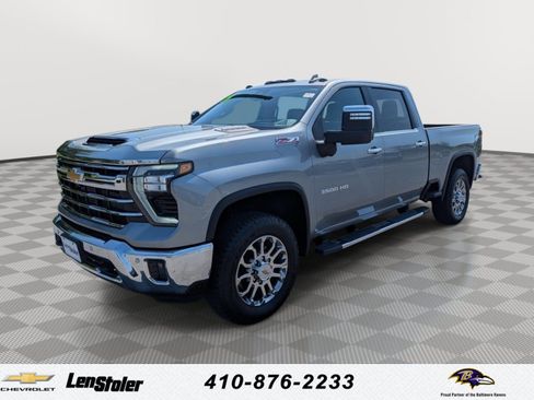 Used 2026 Chevrolet Silverado 3500 LTZ w/ LTZ Premium Package AWD/4WD image 1