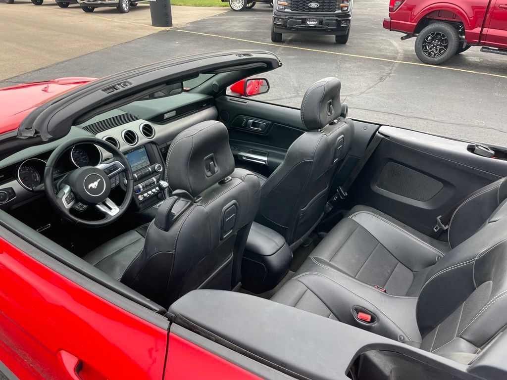 Used 2018 Ford Mustang Premium RWD image 39