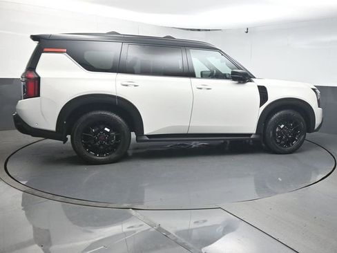 Used 2025 Nissan Armada PRO-4X w/ Pro-4X Premium Package AWD/4WD image 8