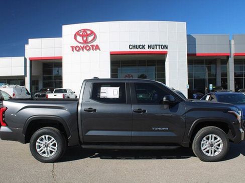 Used 2025 Toyota Tundra SR5 w/ SR5 Convenience Package AWD/4WD image 1