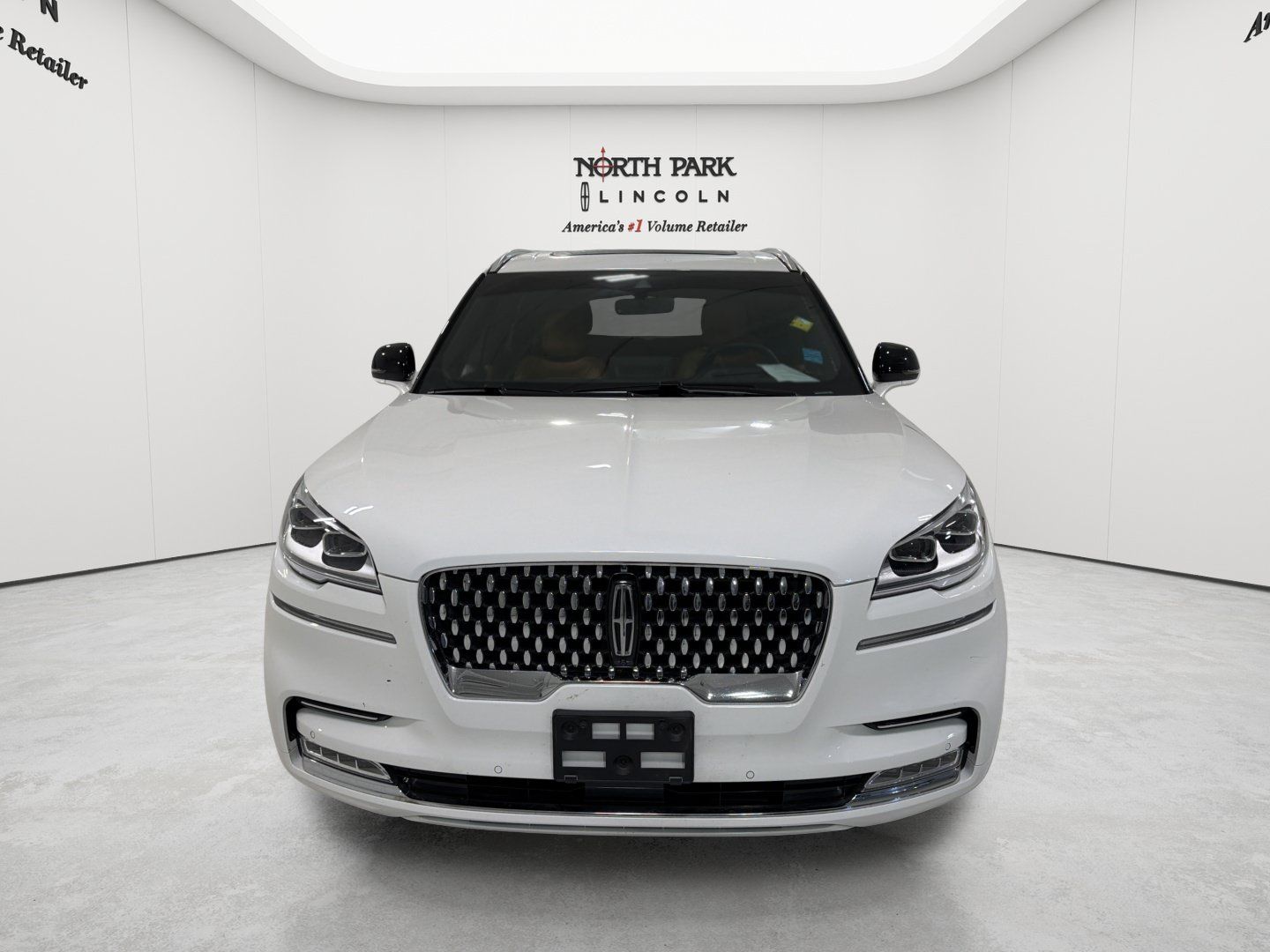 Used 2023 Lincoln Aviator Black Label w/ Dynamic Handling Package AWD/4WD image 8