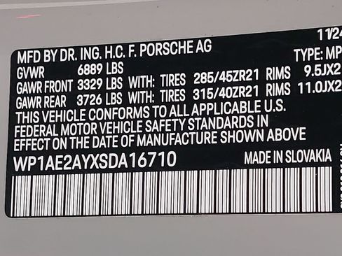 Certified 2025 Porsche Cayenne E-Hybrid AWD/4WD image 38