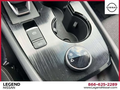 Certified 2026 Nissan Rogue SV AWD/4WD image 30