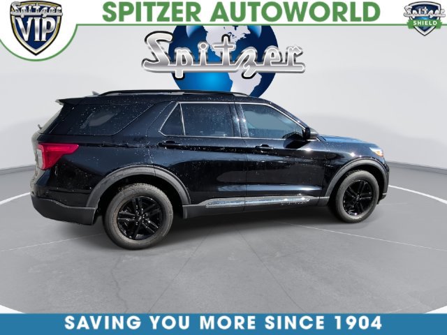 Used 2023 Ford Explorer XLT AWD/4WD image 16