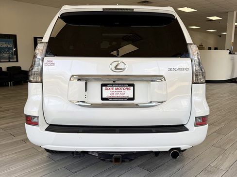 Used 2015 Lexus GX 460 w/ Premium Package AWD/4WD image 8