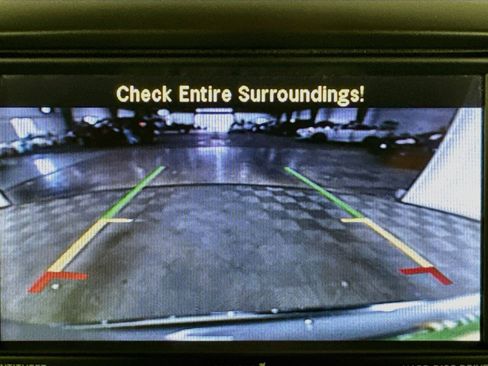Used 2018 Dodge Grand Caravan SE w/ UConnect Hands-Free Group FWD image 17