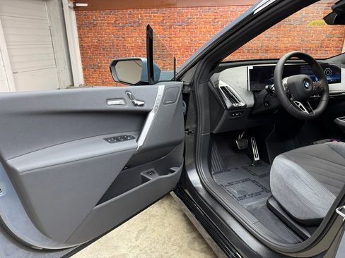 Used 2026 BMW iX xDrive60 w/ M Sport Package image 9