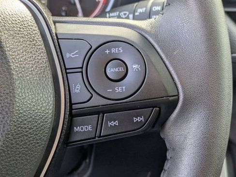 Used 2024 Toyota RAV4 XLE Premium image 20