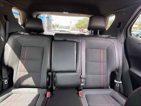 Used 2022 Chevrolet Equinox RS FWD image 23