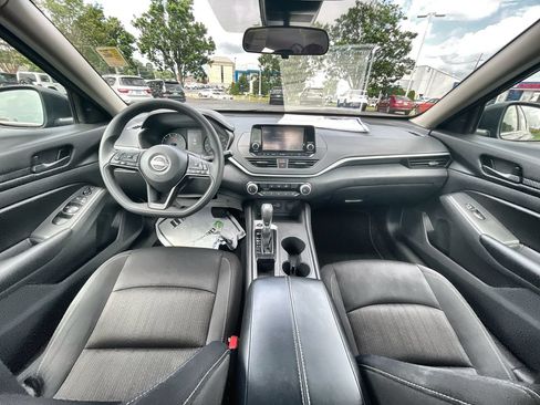 Used 2024 Nissan Altima 2.5 S FWD image 19