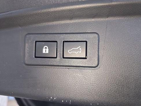 Used 2025 Subaru Outback Premium image 36