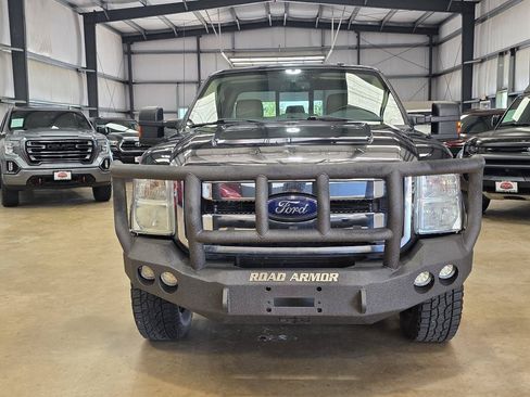 Used 2015 Ford F250 Lariat w/ Lariat Ultimate Package AWD/4WD image 2