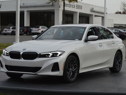 Used 2025 BMW 330i xDrive 330i xDrive w/ Convenience Package image 6