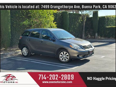 Used 2005 Toyota Matrix XR FWD image 2