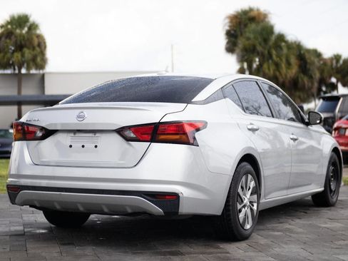 Used 2020 Nissan Maxima 3.5 S w/ Floor Mat Group FWD image 12