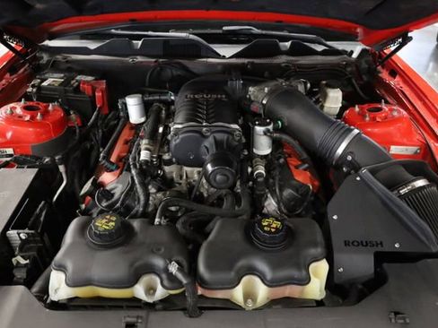 Used 2014 Ford Mustang GT Premium image 26