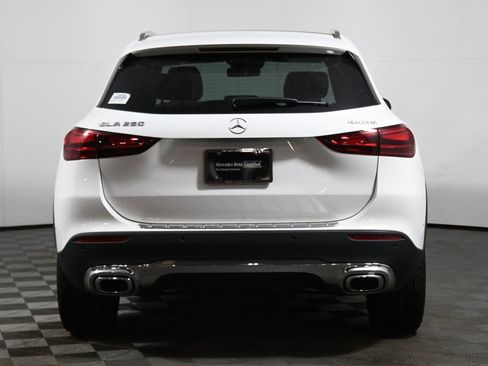 Used 2026 Mercedes-Benz GLA 250 4MATIC image 6