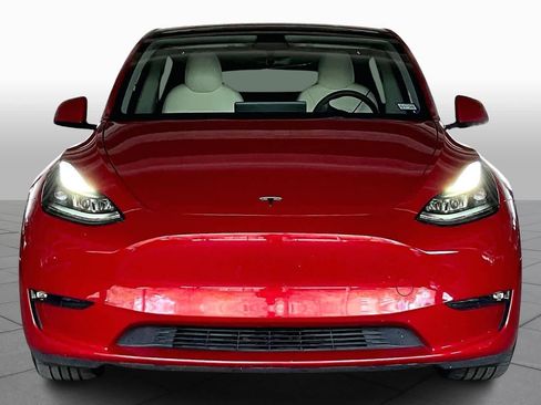 Used 2023 Tesla Model Y Performance image 3