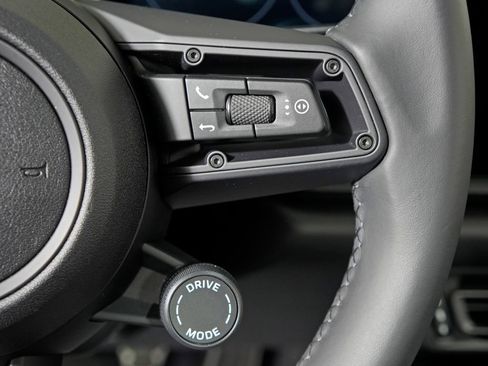 Certified 2024 Porsche 911 Carrera image 33